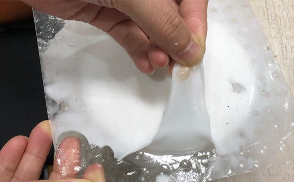 怎么清除還沒有固化的模具硅膠 ？